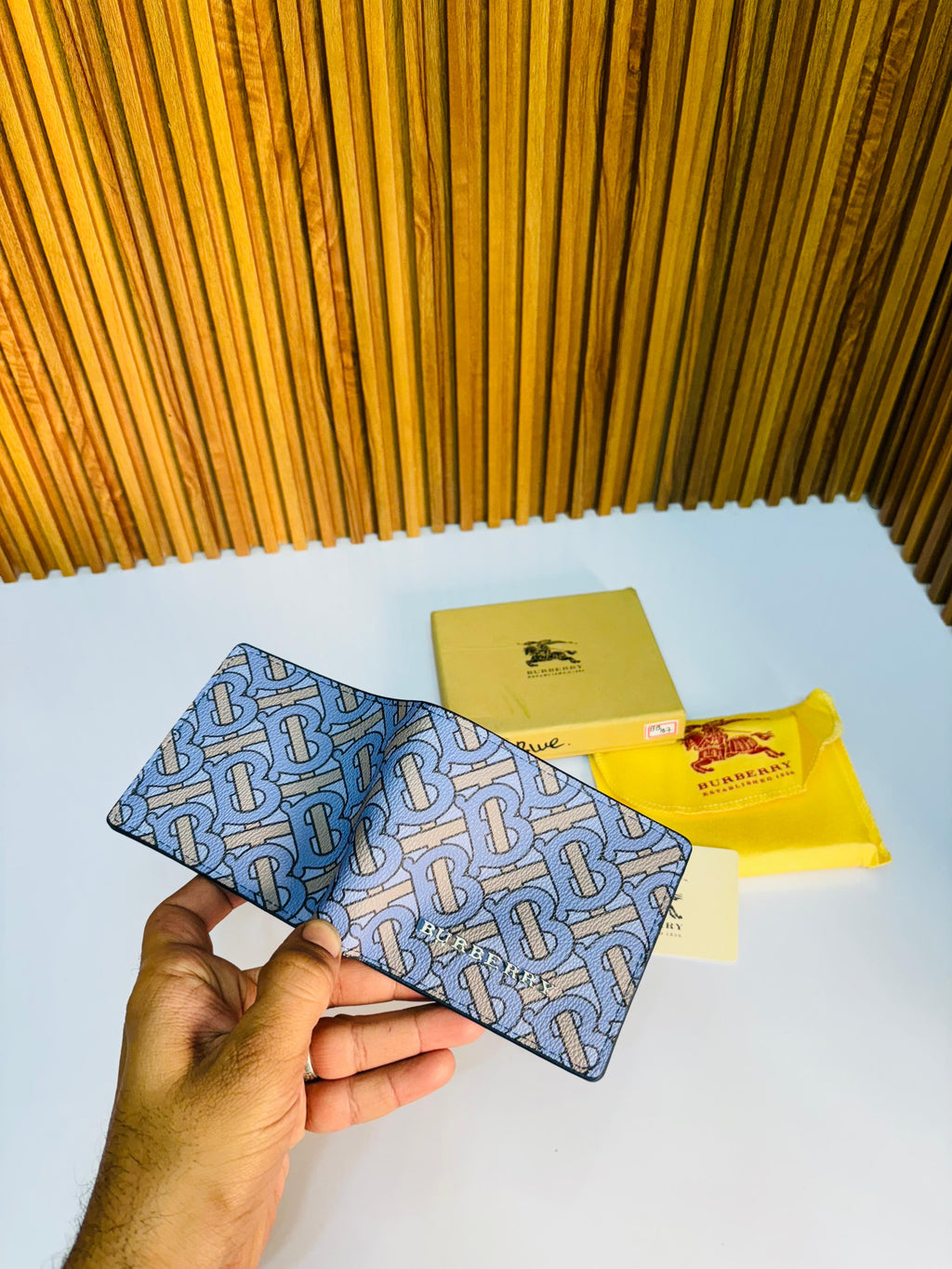 Burberry wallet 2006