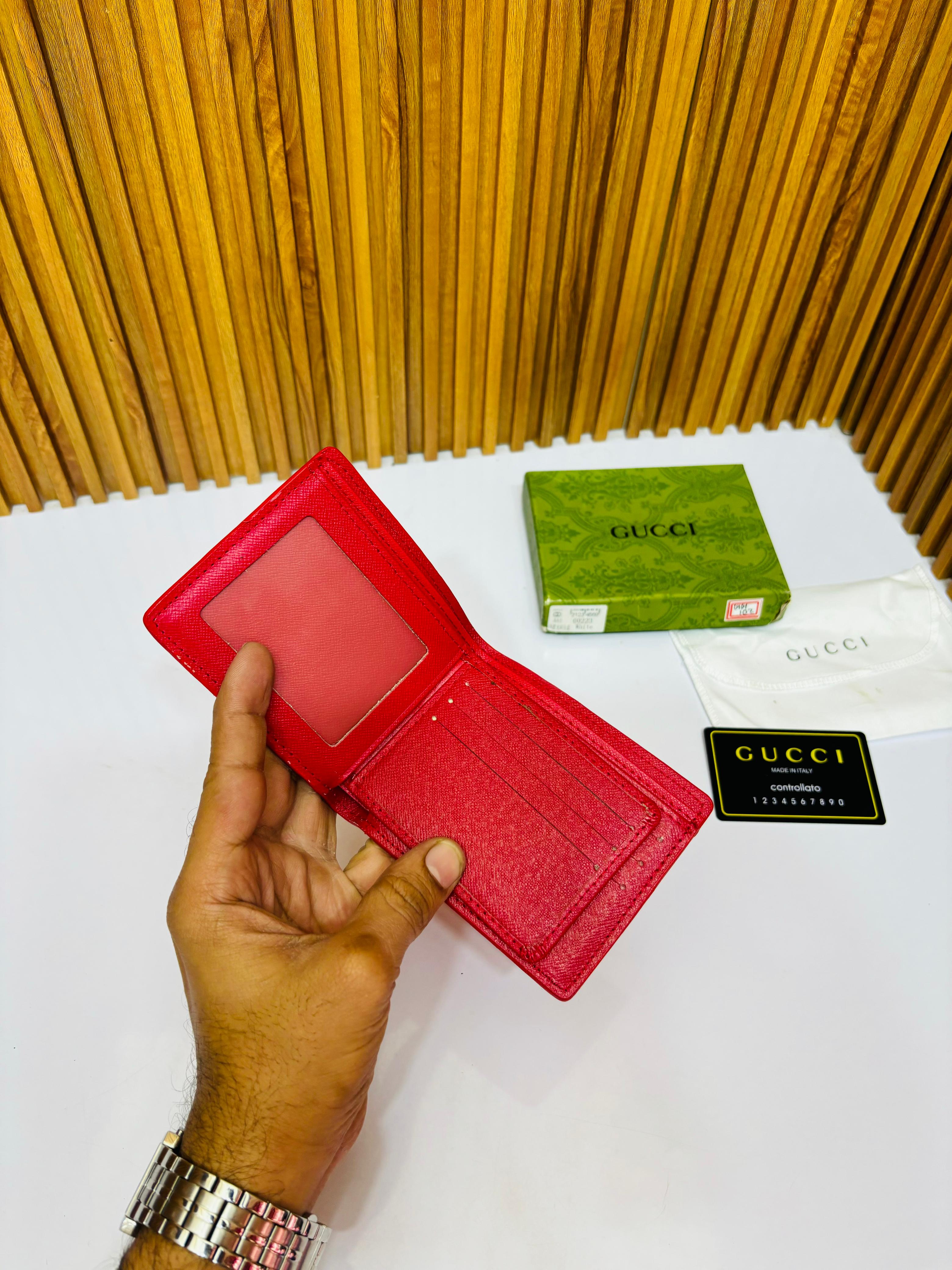 Gucci wallet 2004
