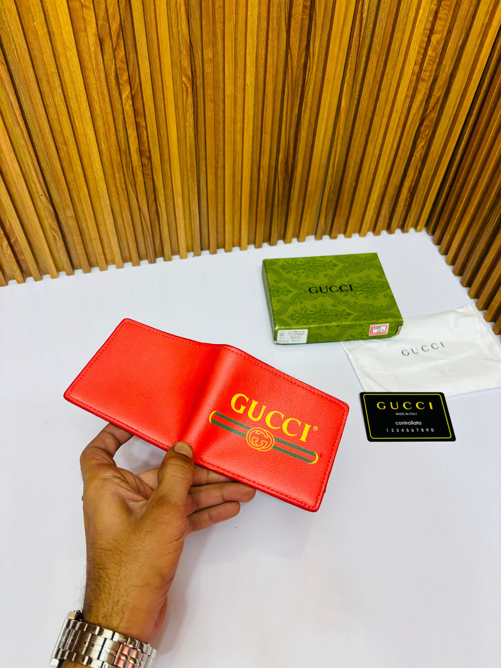 Gucci wallet 2004