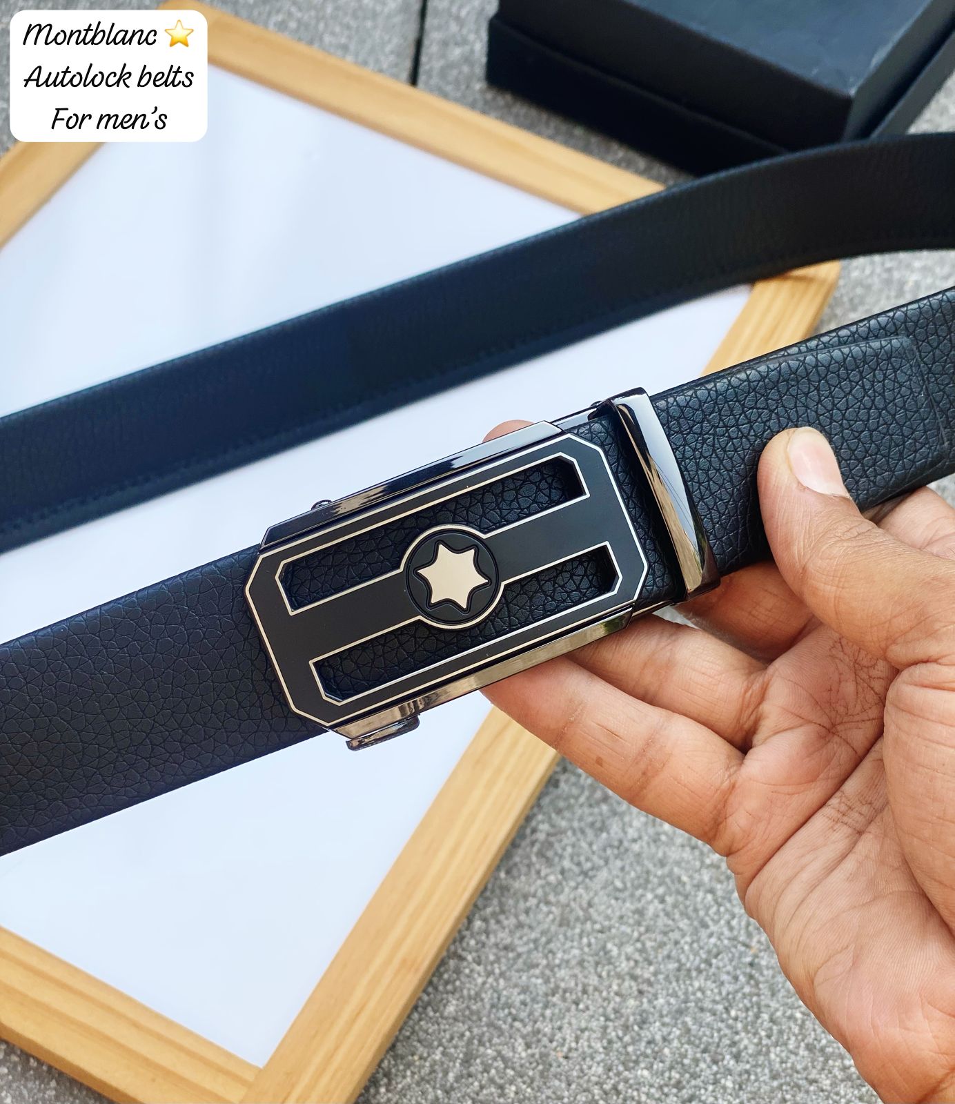 Montblanc Auto lock belts
